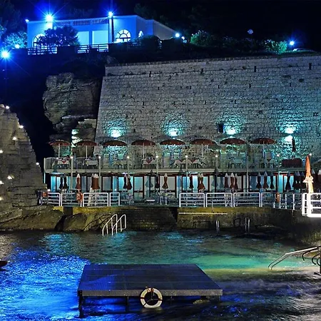 Luce D'oriente, Sea View Apartman *