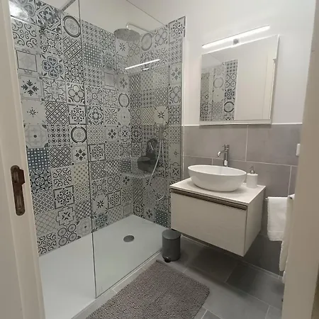 Luce D'oriente, Sea View *