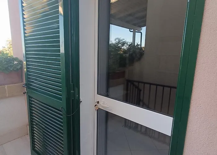 Luce D'oriente, Sea View سانتا سيزاريا تيرمي