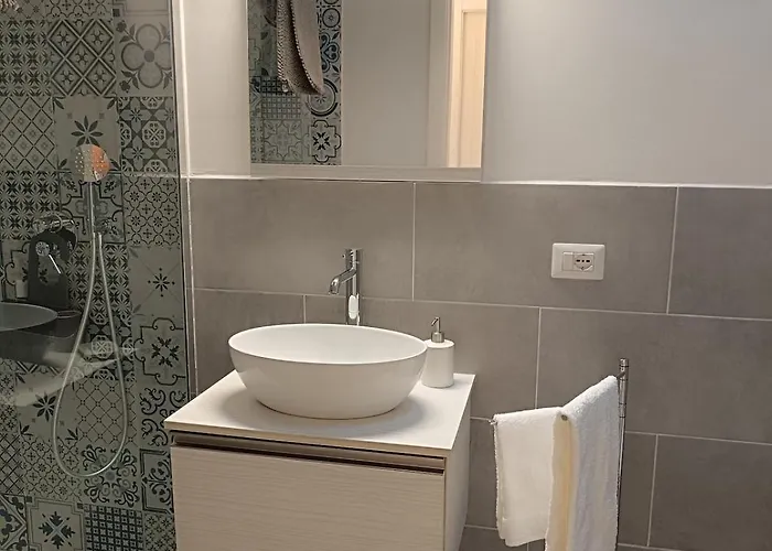 Luce D'oriente, Sea View